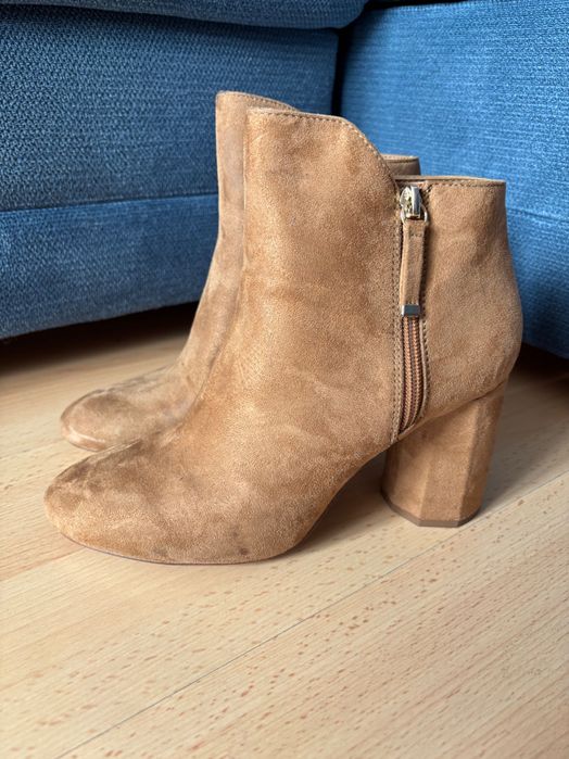 Различни видове обувки