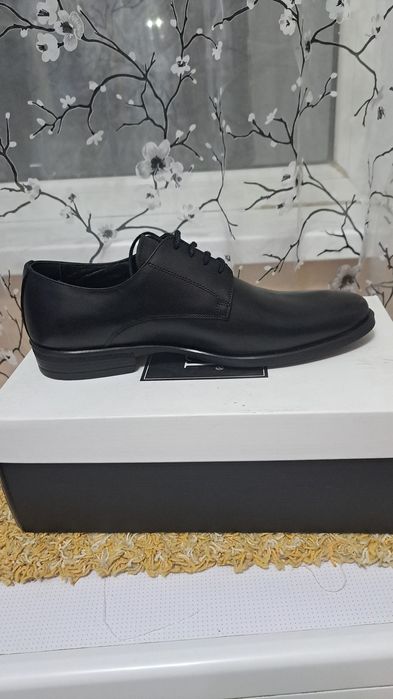 Продам мужскую обувь