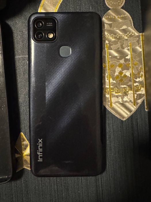 Infinix Hot 11 ideal