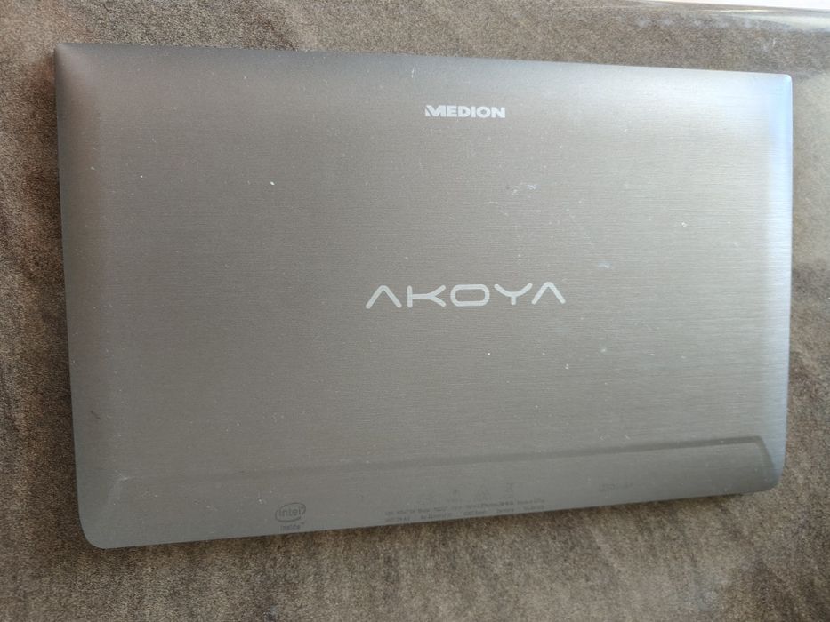 Tableta Medion Akoya P2212T