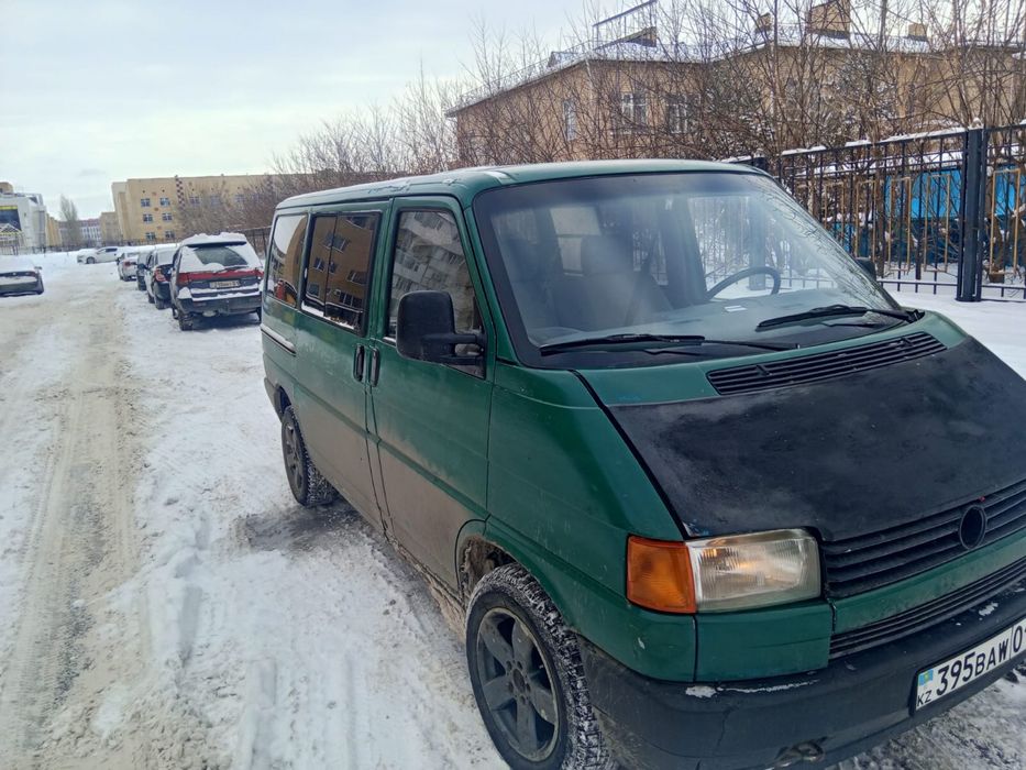 Продам машину volkswagen caravella