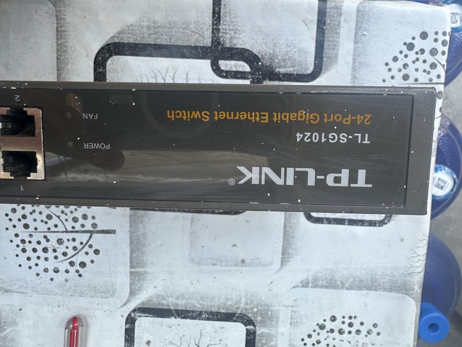 Продаётся SVICH Хаб 24 порт 1024 gb