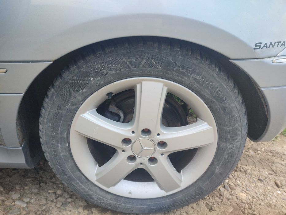 Mașina Mercedes b classe 180