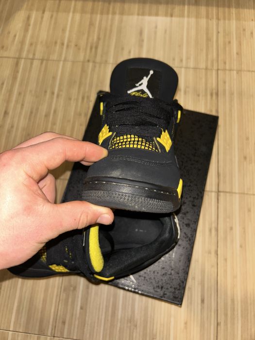 Jordan 4 yellow thunder 43