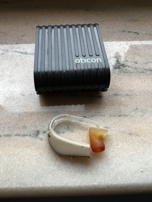 Aparat auditiv Oticon