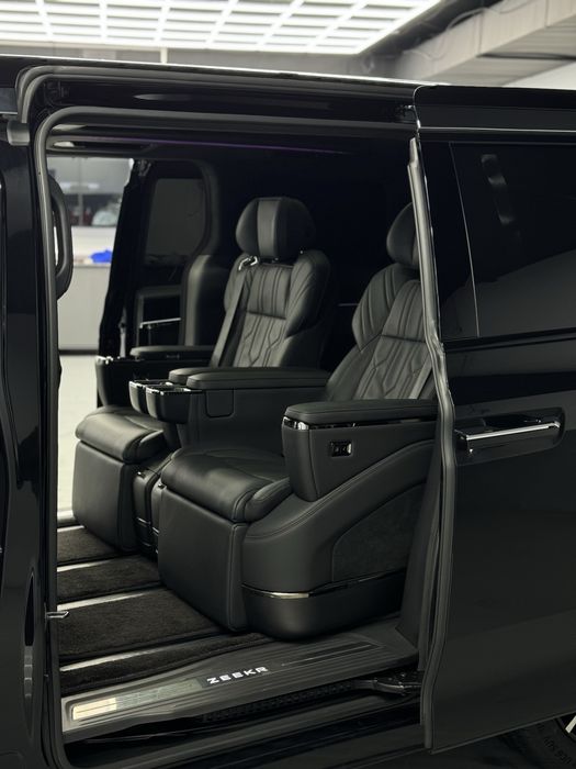 Продаётся Zeekr 009