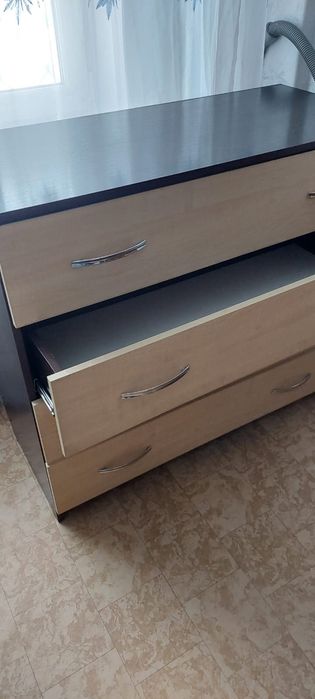 Диван, тумбочка, стенка