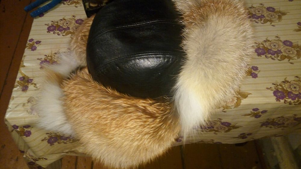 Национальная шапка мех  лиса.