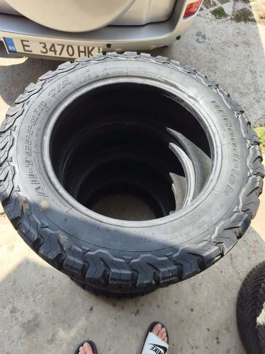 bF Goodrich 225 65 17 top