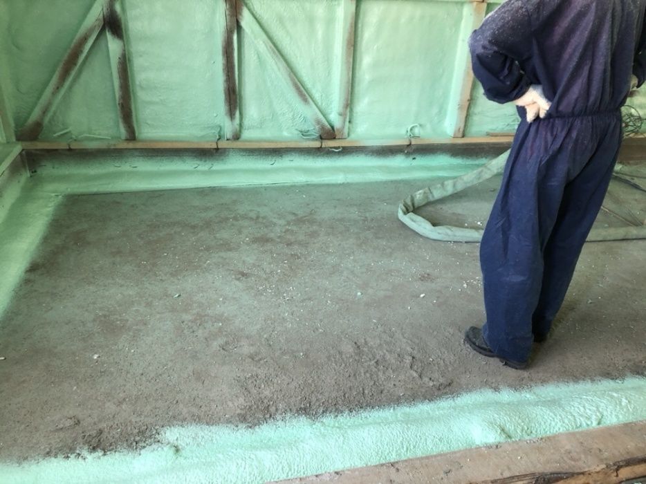 Izolatii spuma poliuretanica Izolatie