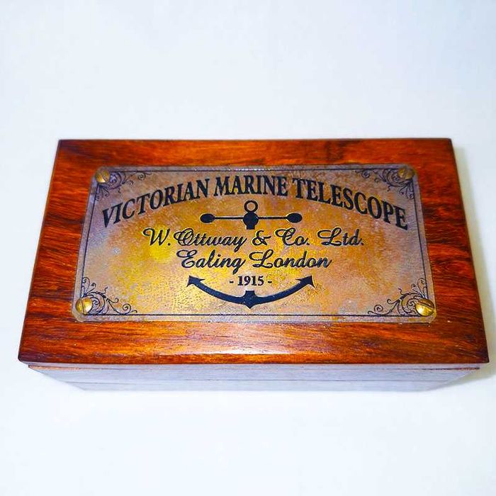 Бронзов ретро далекоглед в дървена кутия – стил „пиратски“