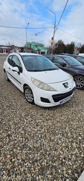 PEUGEOT 207 (2010)