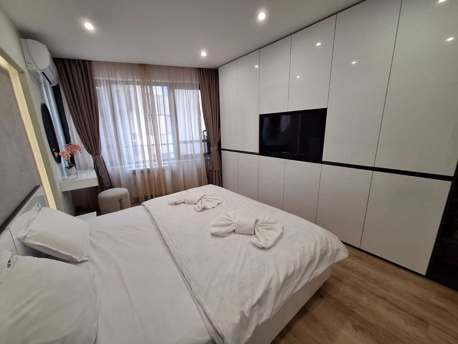 Продава се Двустаен апартамент в Пловдив, Център - 70 кв.м за 2250 €/кв.м - Снимка #7