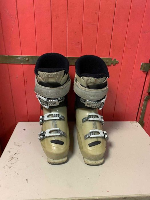 Clapari ski schi Rossignol Kelia prime marime Eur:41 Mondo:26.5