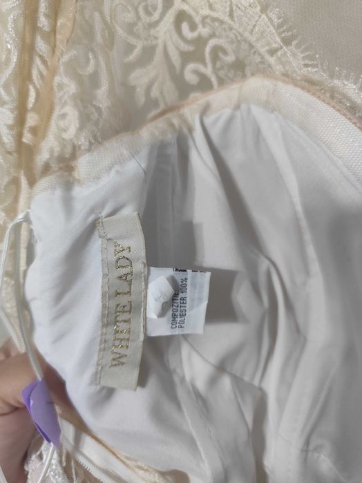 Rochie de mireasa ,o vand urgent