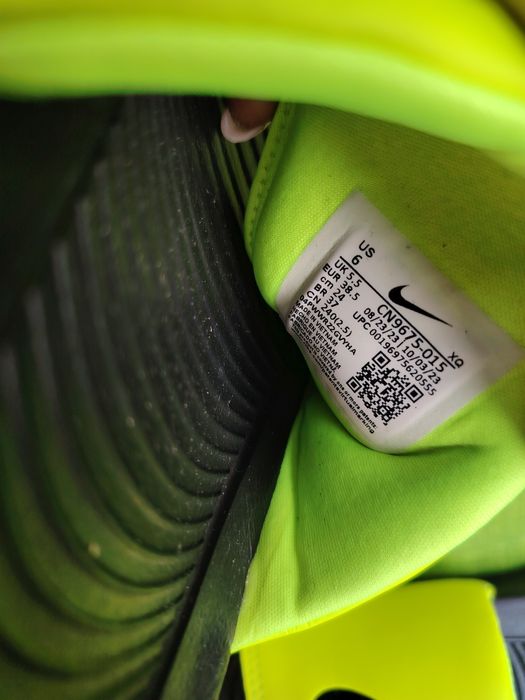 Șlapi Noi Mărime 38.5