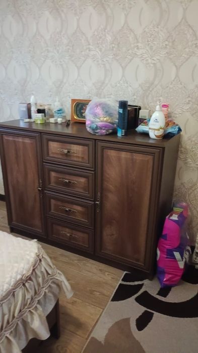 Продам спальный гарнитур