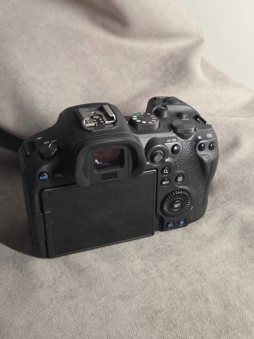 Фотоаппарат Canon EOS R6