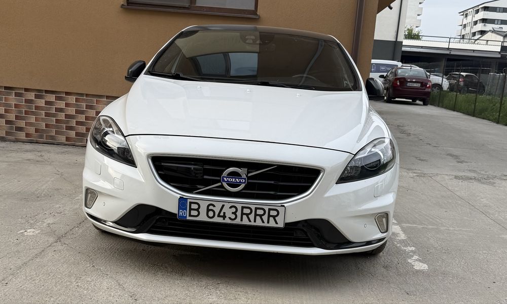 VOLVO V40 2015 — imagine 4