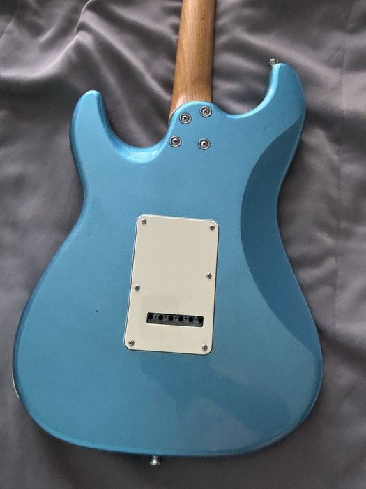 Chitara JET GUITARS JS-400