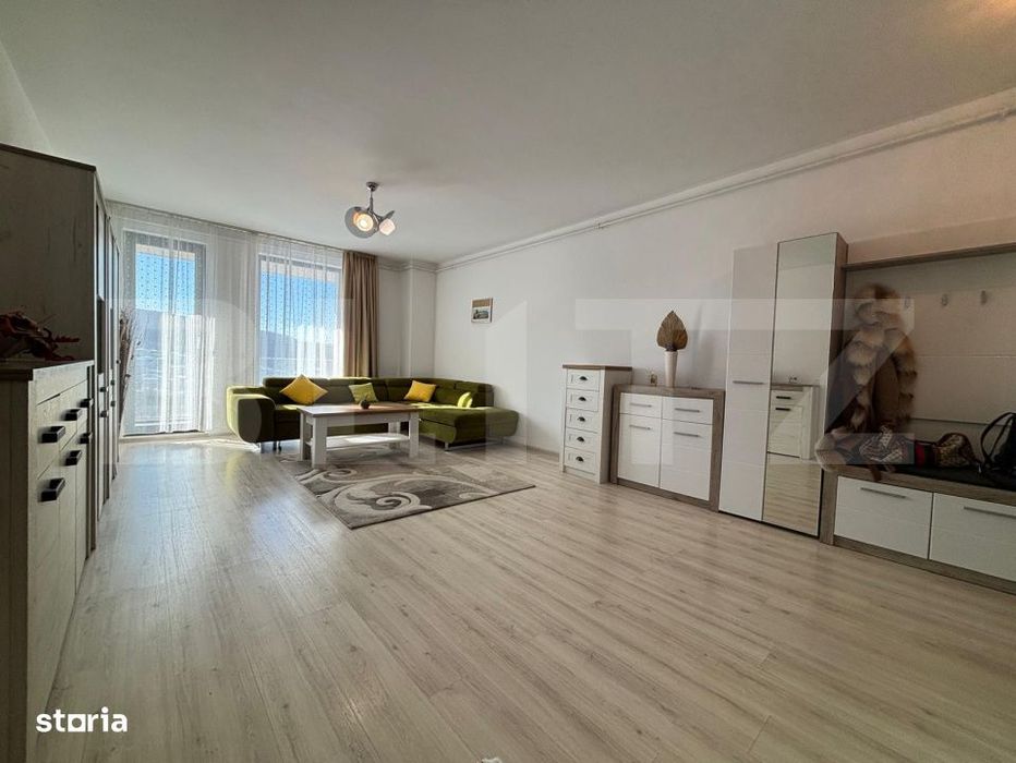 Apartament de inchiriat cu 3 camere, 75 mp, intermediar, zona Zorilor