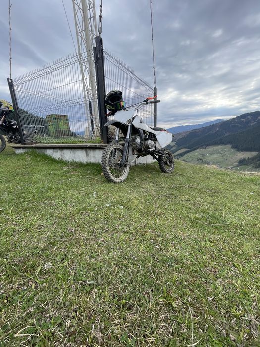 Motocicleta de 125cc in 4timpi accept si schimburi