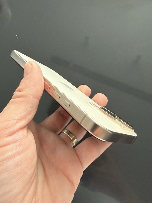iPhone 16 Pro Gold 128 Gb baterie 90%