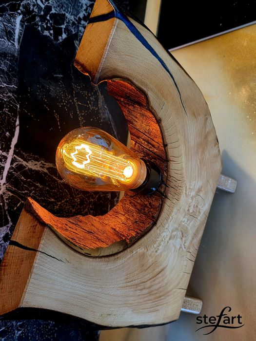 Lampa din lemn masiv + rasina