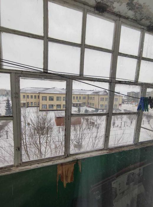 Продам 4-х комн. ул. Строителей, 4