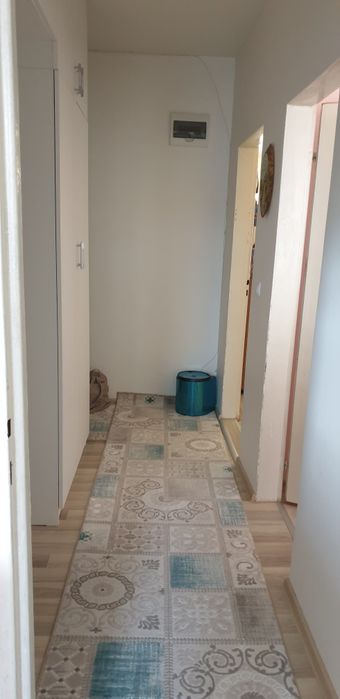 Дава се под наем Тристаен апартамент в Хасково, Любен Каравелов - 70 кв.м за 306 € - Снимка #1