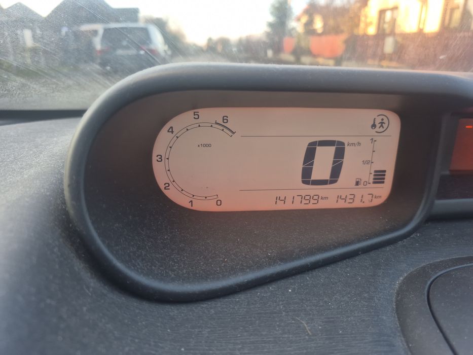 Citroen Picaso/An 2011/1.4Benzina/140000Km/Invarte dar nu porneste