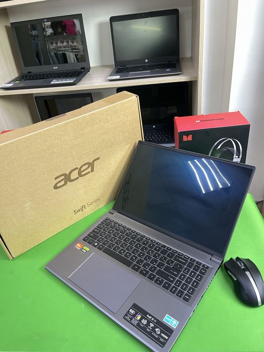 Acer Swift / Ryzen 9 7940HS / RTX 4050 6GB