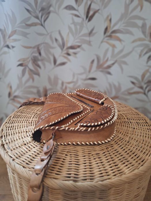 Geanta crossbody de piele handmade