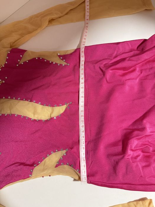 Розово трико за гимнастика