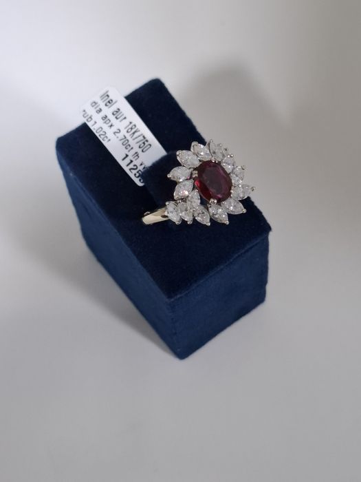 Inel aur 18k cu rubin si diamante