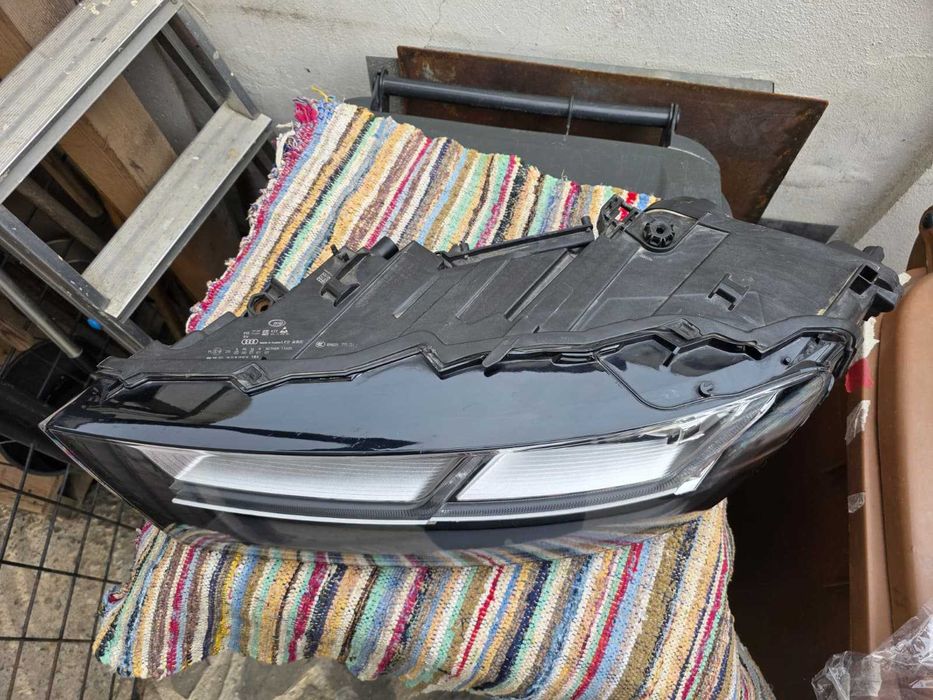 Far stanga FULL Led Matrix Audi Q7 4M an 2015 - 2019