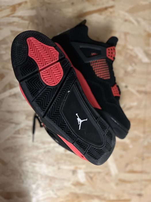 Jordan 4 Red thunder