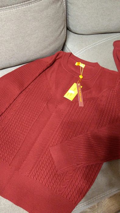 Продам костюм женский