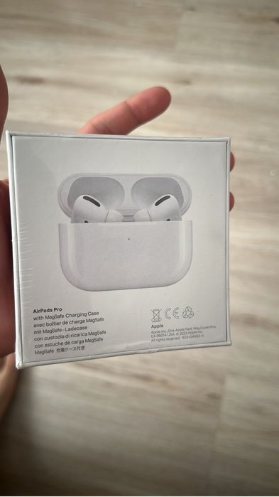 Наушник airPods гарантия 2 месяца