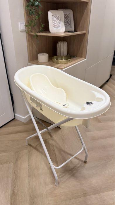 Vând cădiță cu suport