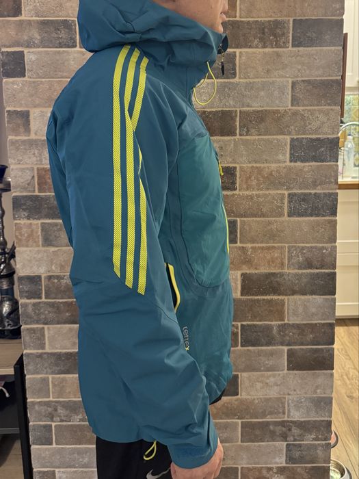 Яке/Шел Адидас/ Adidas