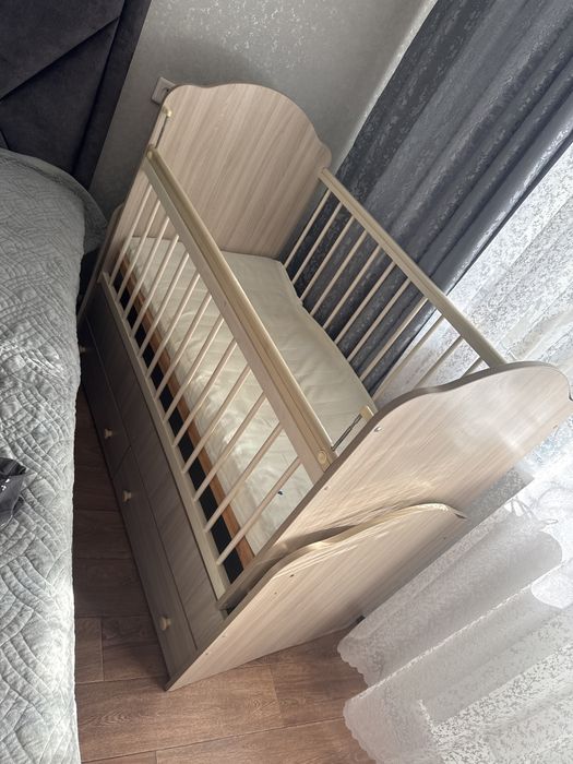 Продам детскую  кровать