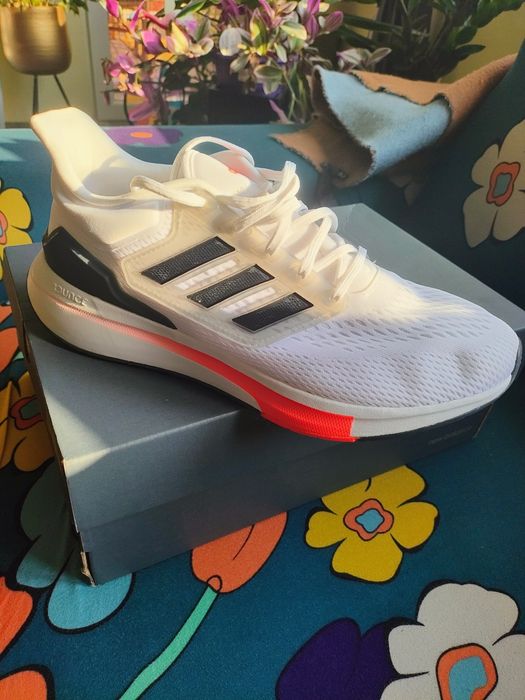 Adidas спортни обувки