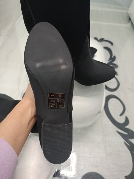 Дамски ботуши със прозрачен ток