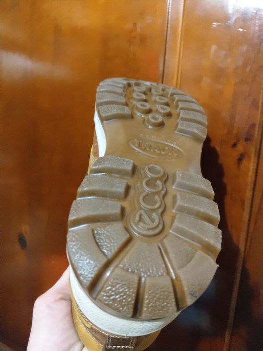 Резервирани.Ecco Track Gore-tex. 42нм. 27,0см.