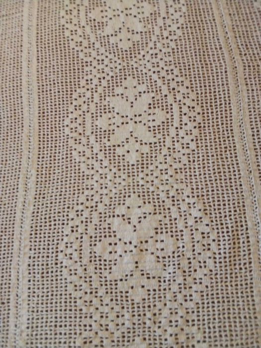 Плетена покривка за легло