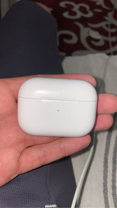 Airpods pro 3, срочно продаю наушники оригинал, напишите на ватсап!