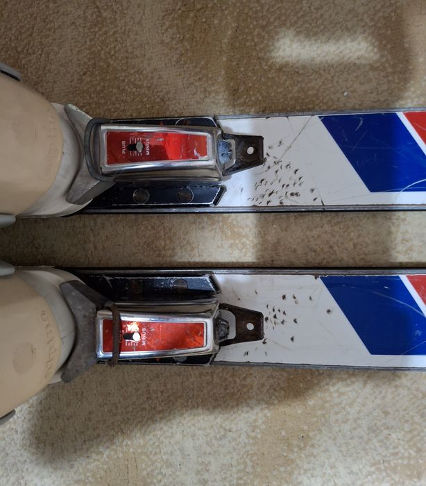 Ski/skiuri/schiuri Head Swing 170cm cu legaturi, bete si clapari