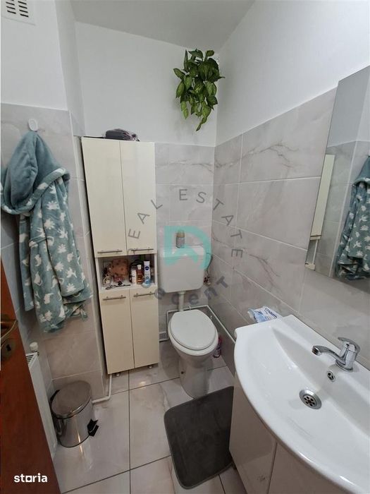 Apartament 3 camere Florilor, 72 mp - Brasov
