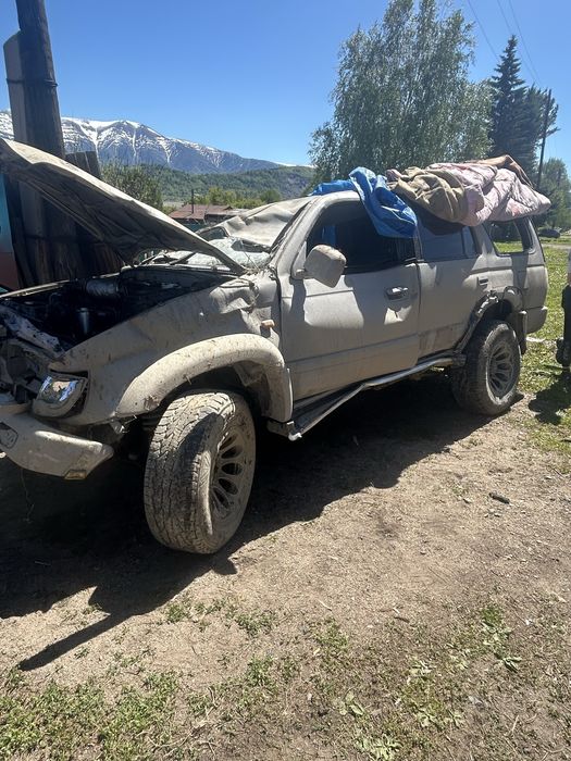 Продам автомобиль Toyota Hilux Surf